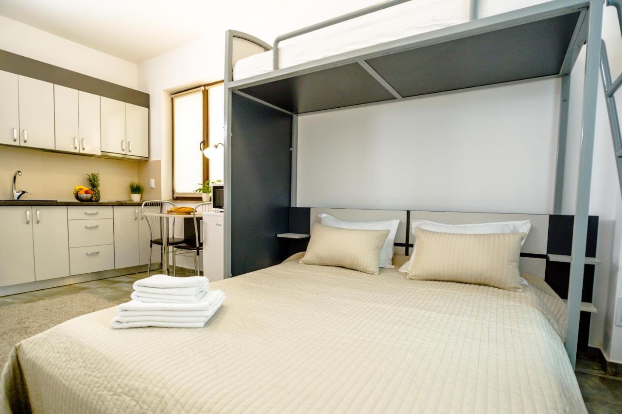 Conceptht Regim Hotelier Iasi Extérieur photo