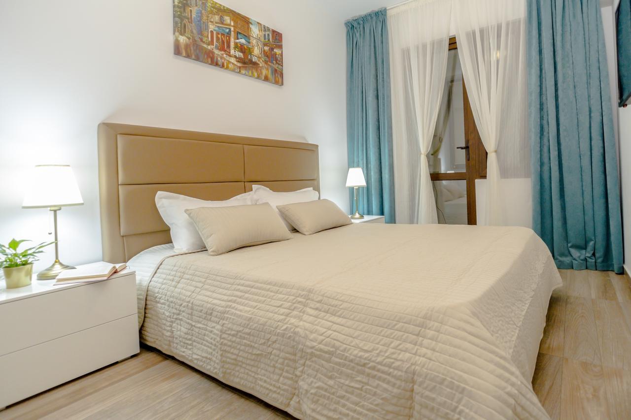 Conceptht Regim Hotelier Iasi Extérieur photo